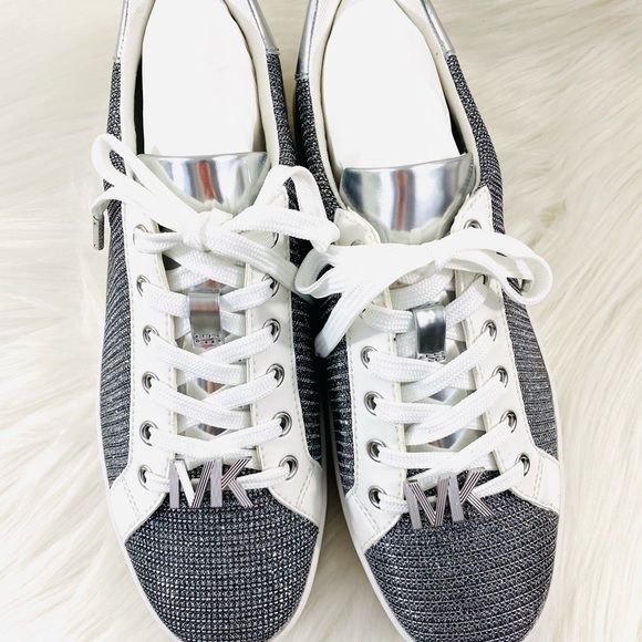 Michael Kors Women’s Poppy Sneakers Shoes - Picture 5 of 8